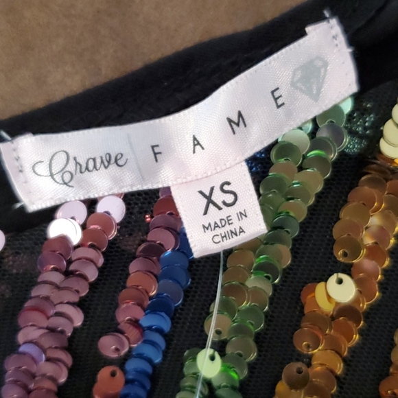 🔥NWT Colorful sequin top - Picture 4 of 5